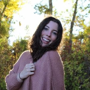 Meet your Posher, Nora